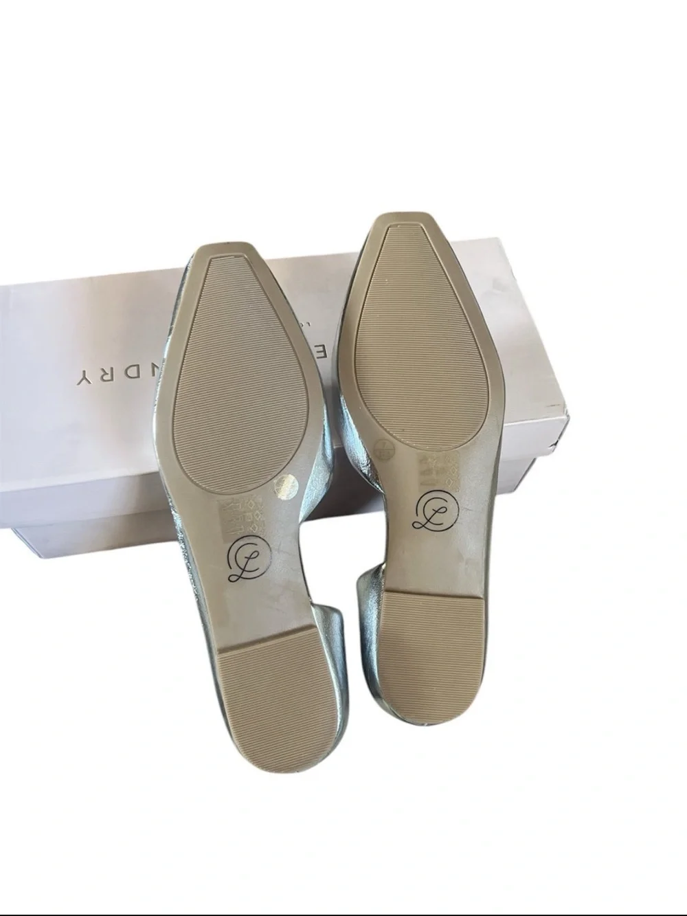 Chinese Laundry Women's Raelynn Ballet Flat
